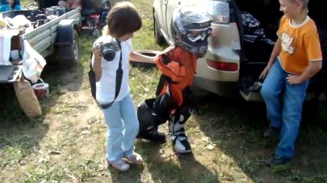Очень не легки в мотокроссе первые шаги. смотреть онлайн