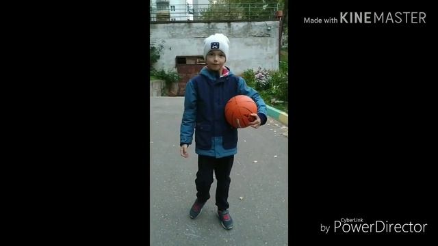 #фристайл #Magicmove #кручюмяч Как научиться крутить мяч на пальце???