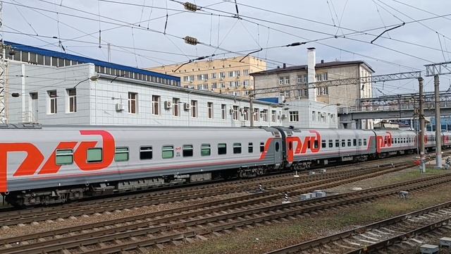 ЭП20-056+ЭП20-021 с фирменным поездом №019 Ростов-на-Дону - Москва смотреть онлайн