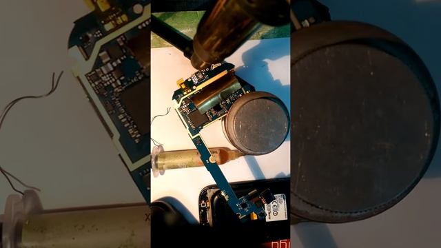 Самсунг Галакси 3 / 9300 снятие системного разъёма смотреть онлайн