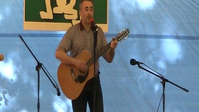 Юрий Саксаганский "Памяти Высоцкого" (стихи и муз. Ю. Саксаганского) смотреть онлайн