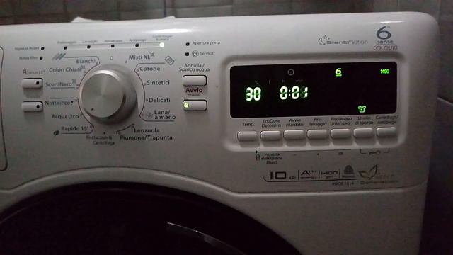 Lavatrice Whirlpool AWOE 1014 Error Code F12 non termina correttamente il lavaggio смотреть онлайн