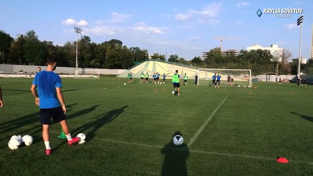 Тренировка «Крыльев» перед игрой с «Велесом» | LIVE смотреть онлайн