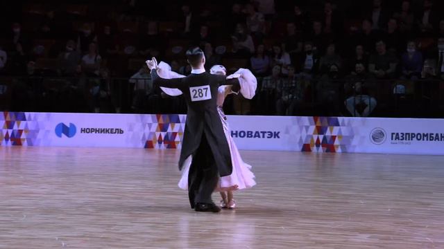 SlowFox Oleg Chzhen - Alina Ageeva Russian Championship Amateur Standard 2021 смотреть онлайн