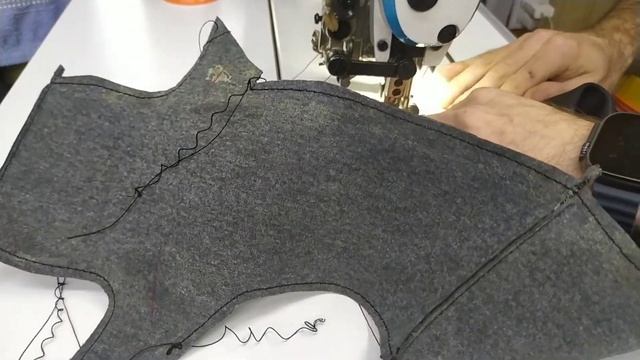 Перетяжка руля Bmw E60 Часть 2 (Padding steering wheel Bmw E60 Part 2) смотреть онлайн