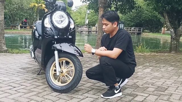 Review All New Honda Scoopy Prestige Black 2021 смотреть онлайн