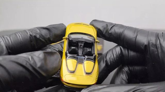 Review Bentley Mulliner Bacalar Yellow Flame LHD 1:64 MiniGT ( Vàng ) смотреть онлайн