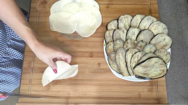 Рулетики из баклажанов с беконом и сыром.??? смотреть онлайн
