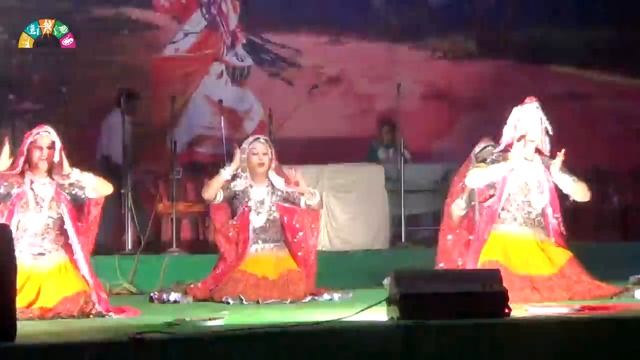 Rangeelo Maro Dholna I Energetic Rajasthani Folk Dance by Super Moms (Holi 2014) смотреть онлайн