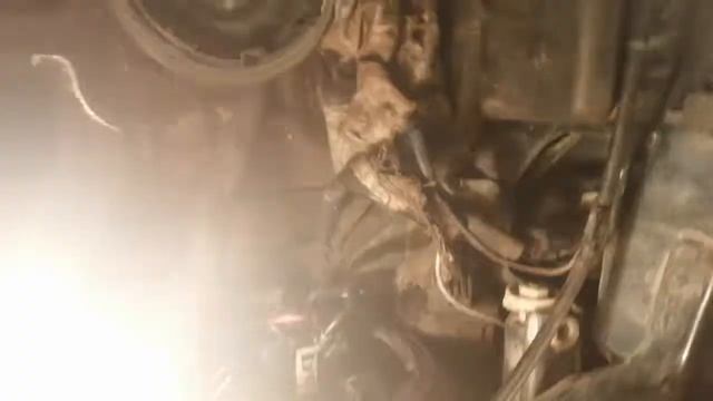 Снятие фары на Мицубиси Каризма смотреть онлайн