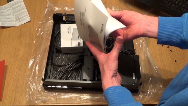 Unboxing & Look at Fractal Design Node 202 Mini ITX Case смотреть онлайн