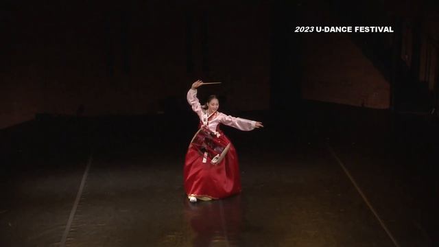 2023 십이체장고춤 Janggodance｜김윤서｜Korean traditional dance смотреть онлайн