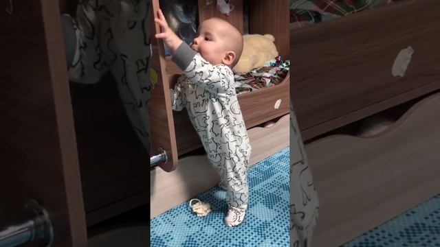 AT 6 MONTHS BABY SPEAKING-КАК ГОВОРИТ В 6 МЕСЯЦЕВ МАЛЫШ смотреть онлайн