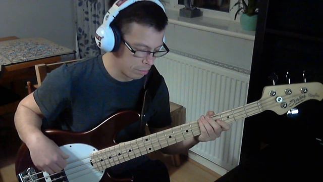 Elvis - Blue Suede Shoes (Bass Cover) смотреть онлайн