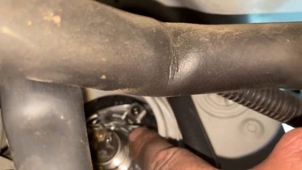 Isuzu NPR headlight bulb and taillight bulb replacement