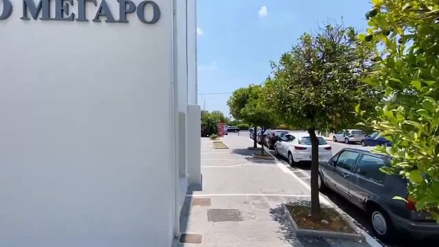 Greece LIVE: Seaside Suburb of Glyfada with a Local смотреть онлайн