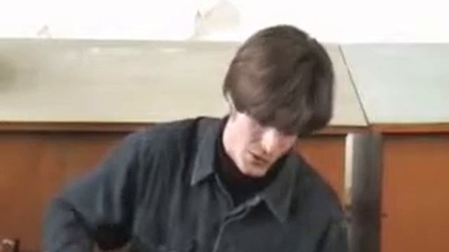 2004 - 13 - В Донецке, на проспекте Театральном.avi смотреть онлайн