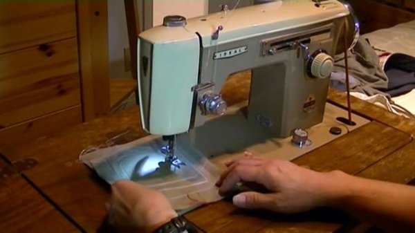 Ideal Zick Zack Spezial (Zig Zag Special), my first zigzag treadle machine