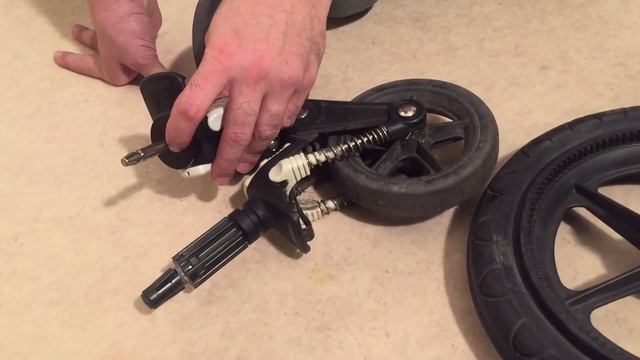 Do Bugaboo Cameleon 3 Wheels Fit on a Cameleon 2 (or 1) and Vice Versa? смотреть онлайн