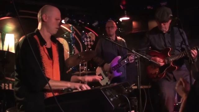 Groovy live moments with SUNDING ALLSTARS смотреть онлайн