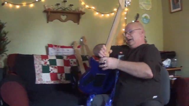 Christmas Present Ideas смотреть онлайн