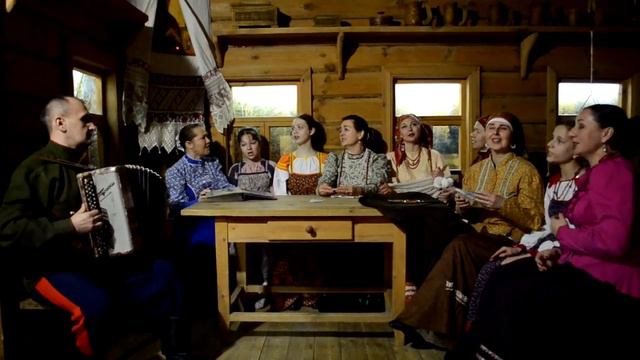 Народный ансамбль казачьей песни "Ставр" (девичий состав) "Звёздочка", песня времён ВОВ смотреть онлайн