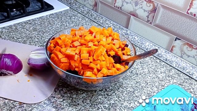 ВИНЕГРЕТ С ГОРОШКОМ И СОЛЕНЫМИ ОГУРЦАМИ.  Готовлю на Новый Год