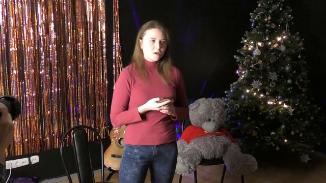 2021-12-25_213751 - Ламповый квартирник - Надя Октябрьская смотреть онлайн