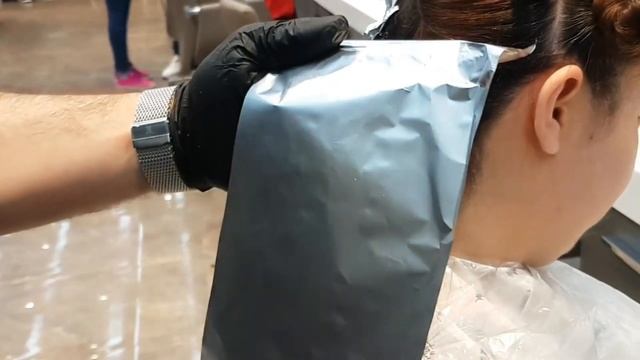 How is Classic Balayage and Hair Coloring done? смотреть онлайн