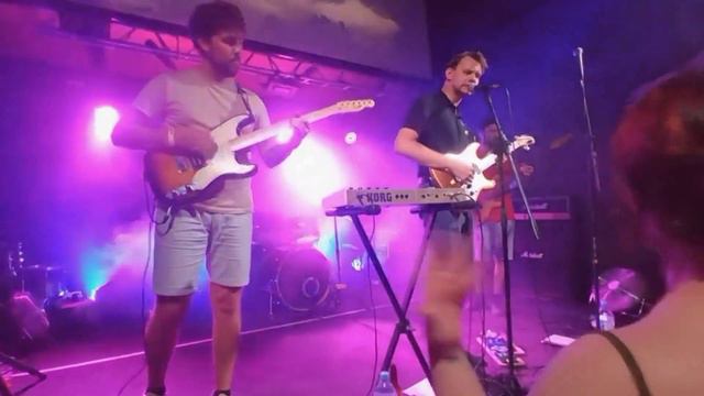 обрезки с концерта "где фантом?" в Нижнем Новгороде 13 августа смотреть онлайн