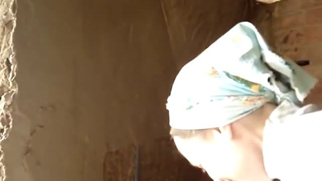 Как Штукатурить Саманные Стены / How to Plaster Adobe Walls смотреть онлайн
