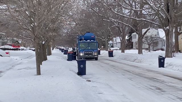 Republic Services Mack Python on trash pick up смотреть онлайн