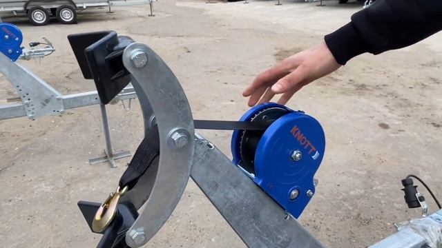 Обзор лодочного прицепа МЗСА 81771 C, D, E смотреть онлайн