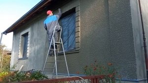 Американка на фасаде,где большое кол-во Декора.