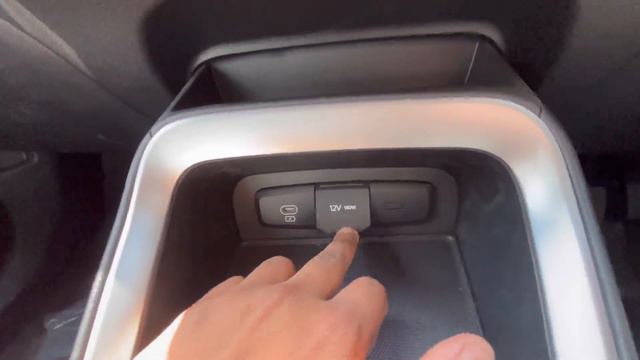 Kia Sonet HTE 2024 | Price and Features | Deepanshu Singhal смотреть онлайн