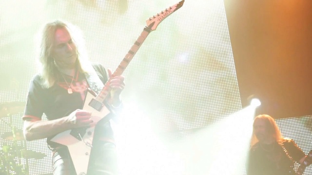Judas Priest - Screaming For Vengeance (Live At Ergo Arena, Gdansk, Poland 2015) - Battle Cry HD