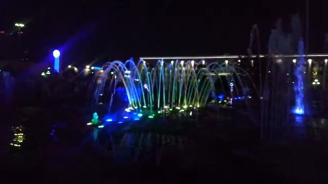 Фонтаны в городе Магнитогорске. смотреть онлайн