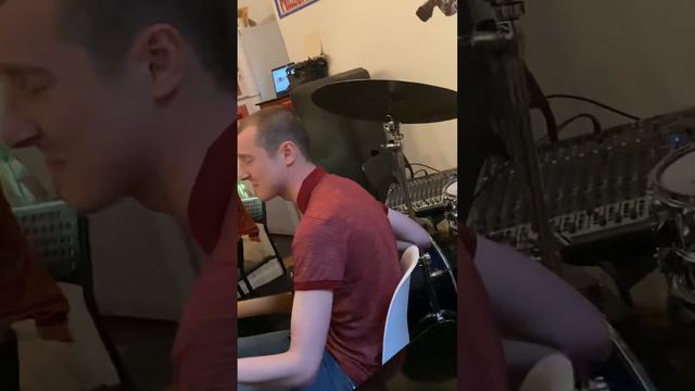 Пацанский блюз где-то в очередном подвале Москвы смотреть онлайн