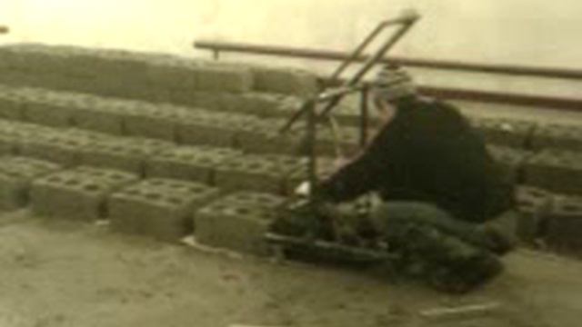 Дергачи, производство шлакоблока.