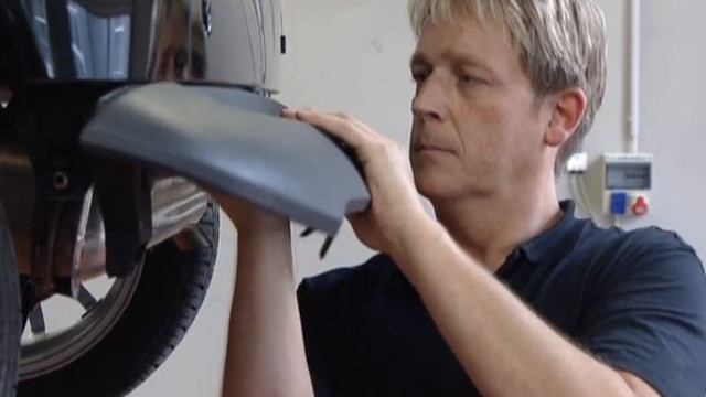 Smart Fortwo 451 installing external Brabus accessories смотреть онлайн