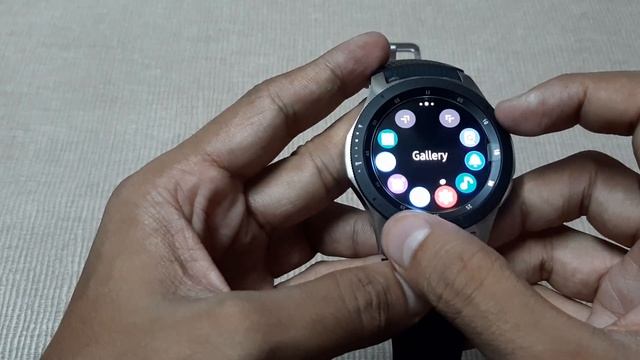 Samsung Galaxy Watch: Unboxing and Overview смотреть онлайн