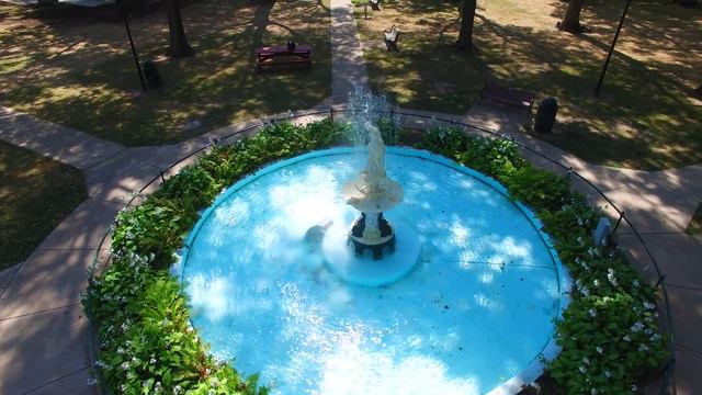 Gibson Park Fountain смотреть онлайн