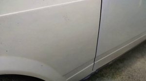 Обработка кузова ортофосфорной кислотой.