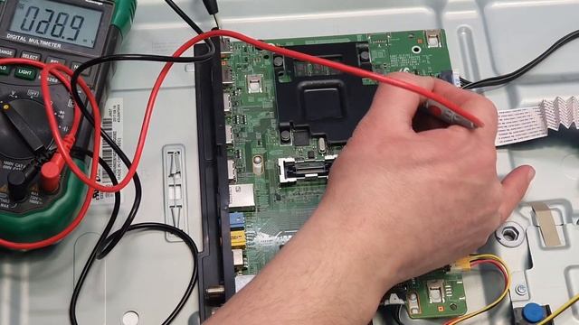 Samsung UE43M5500AU Не включается смотреть онлайн