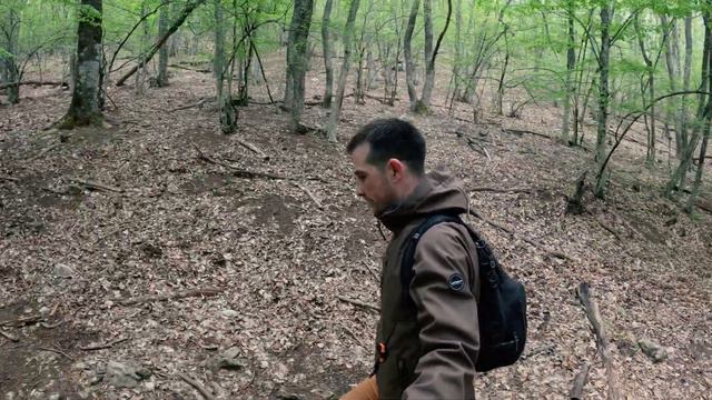 Календская тропа (Крым), горные пионы... смотреть онлайн