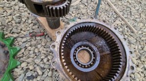 Вездеход МТЛБ. Разборка бортового редуктора