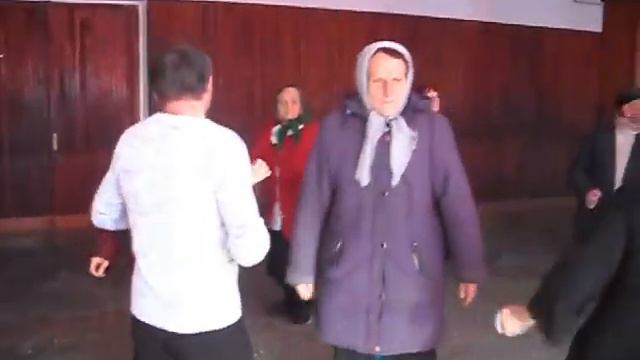 бабушки и дедушки зажигают!!!(1) смотреть онлайн