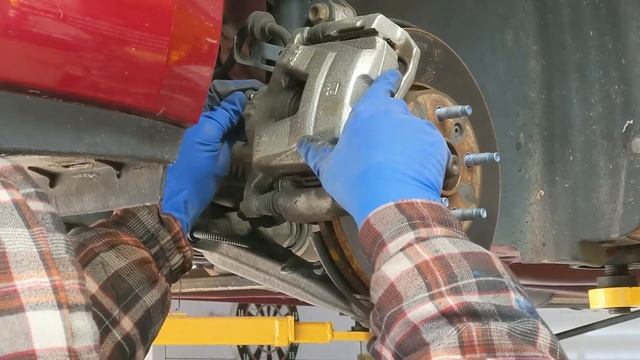 2012 Chevy Cruze Brake pads смотреть онлайн
