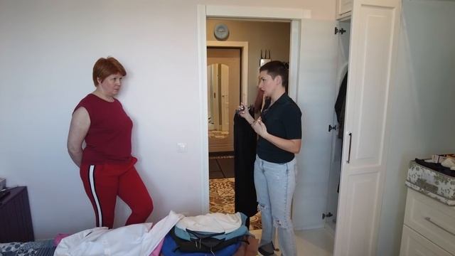 РАЗБОР ГАРДЕРОБА | 1-Я СЕРИЯ | НА СТИЛЕ. ИЗНАНКА | БУДНИ СТИЛИСТА | СЕРИАЛ смотреть онлайн