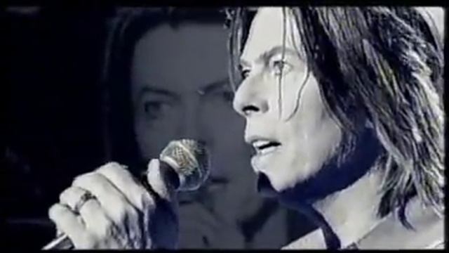 David Bowie - Survive, Repetition, Something in the Air, Seven, Thursday's Child & China Girl - Liv смотреть онлайн